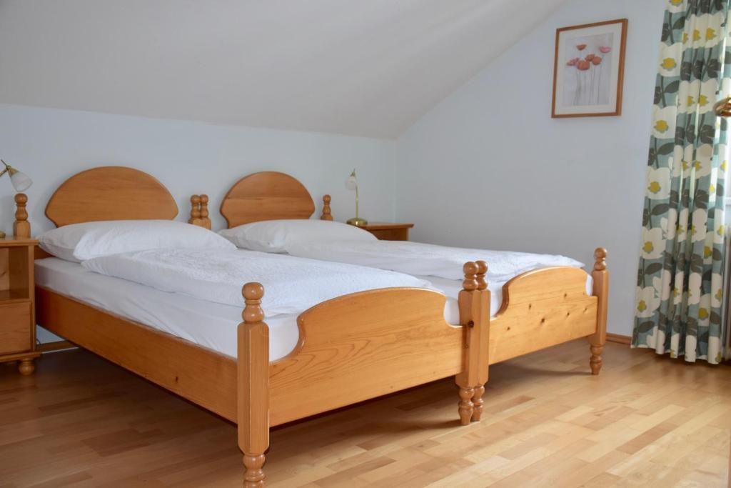 apartment 75 sqm slide